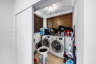 1140 SW 85th Ct, Miami, FL 33144 - Photo 54