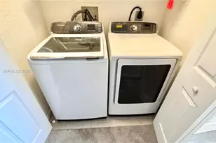 7876 NW 109th Path, Doral, FL 33178 - Photo 22