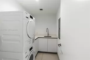 9201 E Bay Harbor Dr, Bay Harbor Islands, FL 33154 - Photo 10