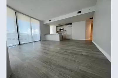 45 SW 9th St #3703, Miami, FL 33130 - Photo 4