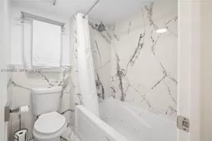 380 Racquet Club Rd, Weston, FL 33326 - Photo 14