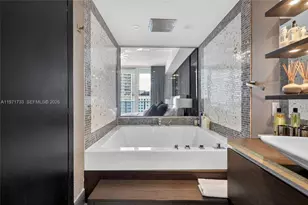 200 Biscayne Blvd Way, Miami, FL 33131 - Photo 38