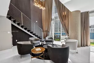 200 Biscayne Blvd Way, Miami, FL 33131 - Photo 2