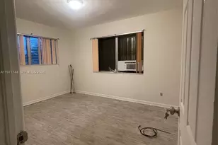 121 NE 169th Terrace, North Miami Beach, FL 33162 - Photo 8