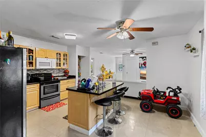 45 NE 186th Ter, Miami, FL 33179 - Photo 12