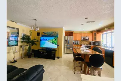 11827 NW 39th St, Sunrise, FL 33323 - Photo 14