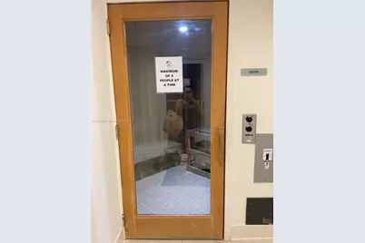 350 S Miami Ave #3108, Miami, FL 33130 - Photo 4