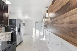 1561 SW 44th Terrace, Fort Lauderdale, FL 33317 - Photo 10