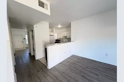 972 SW 6th Ave, Florida City, FL 33034 - Photo 12