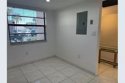 1101 Colony Point Cir #102, Pembroke Pines, FL 33026 - Photo 22