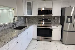 1101 Colony Point Cir, Pembroke Pines, FL 33026 - Photo 2