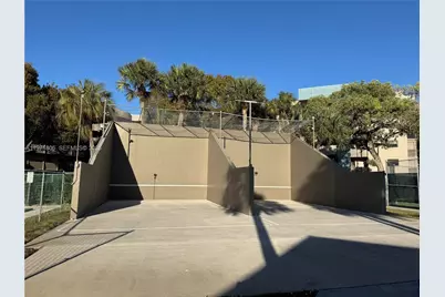 1101 Colony Point Cir #102, Pembroke Pines, FL 33026 - Photo 30