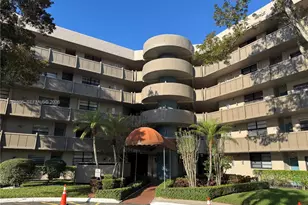 1101 Colony Point Cir, Pembroke Pines, FL 33026 - Photo 1