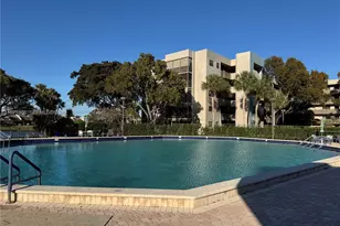 1101 Colony Point Cir, Pembroke Pines, FL 33026 - Photo 16