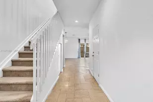 21 SE 3rd Ave, Hallandale Beach, FL 33009 - Photo 4