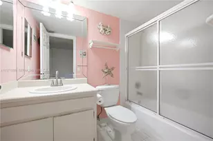 12399 NW 11th St, Pembroke Pines, FL 33026 - Photo 14