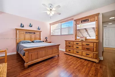 12399 NW 11th St, Pembroke Pines, FL 33026 - Photo 18