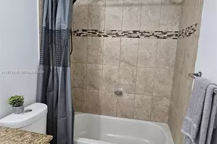 535 NW 19th St, Miami, FL 33136 - Photo 12