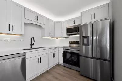 9420 Tangerine Pl #407, Davie, FL 33324 - Photo 1