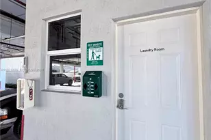 1830 NW 1st St, Miami, FL 33125 - Photo 20