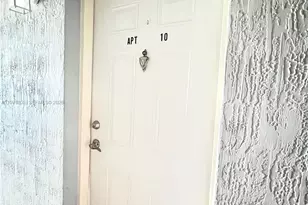 1830 NW 1st St, Miami, FL 33125 - Photo 8