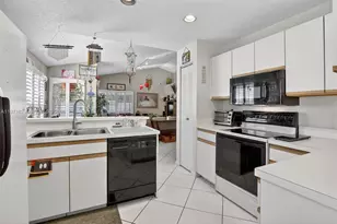 2897 Quail Run Ln, Davie, FL 33328 - Photo 12