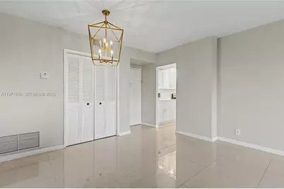 4200 Hillcrest Dr #406, Hollywood, FL 33021 - Photo 6