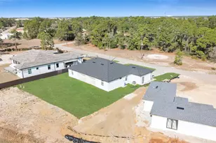 4989 Fairway Ct, Lehigh Acres, FL 33973 - Photo 4