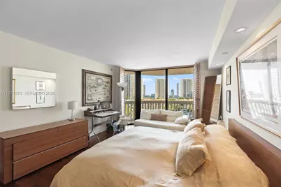 1000 W Island Blvd #1209, Aventura, FL 33160 - Photo 16