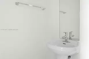 60 SW 13th St, Miami, FL 33130 - Photo 18
