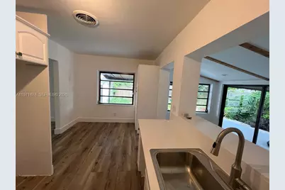 14825 Garden Dr, Miami, FL 33168 - Photo 8