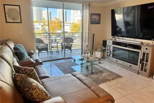 3551 NE Ne 169 St, North Miami Beach, FL 33160 - Photo 4