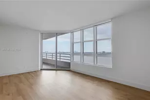 555 NE 34th St, Miami, FL 33137 - Photo 20