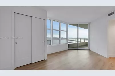 555 NE 34th St #201, Miami, FL 33137 - Photo 42