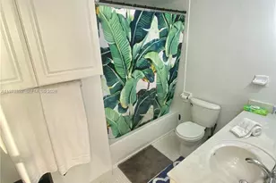 1000 West Ave, Miami Beach, FL 33139 - Photo 16