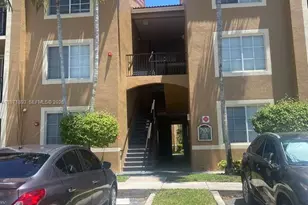 7930 N Nob Hill Rd, Tamarac, FL 33321 - Photo 1