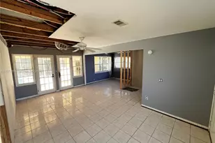 325 SW Manor Dr, Stuart, FL 34994 - Photo 14