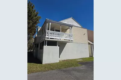 10441 Mahogany Key Cir #102, Miami, FL 33196 - Photo 2