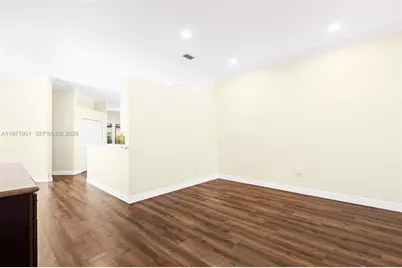 14756 NW 88th Ave, Miami Lakes, FL 33018 - Photo 6