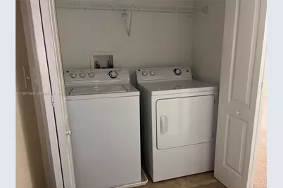 330 Carina Cir, Sanford, FL 32773 - Photo 16