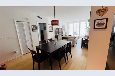5600 Collins Ave #7Y, Miami Beach, FL 33140 - Photo 12