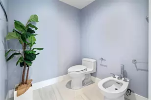 226 Ocean Dr, Miami Beach, FL 33139 - Photo 30