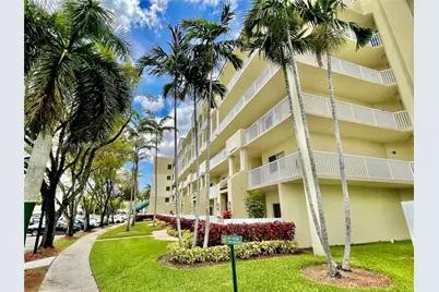 10710 NW 66th St #212, Doral, FL 33178 - Photo 1