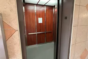 9686 Fontainebleau Blvd, Miami, FL 33172 - Photo 12