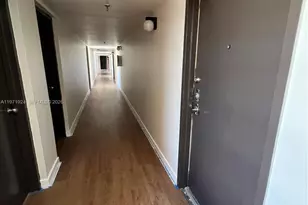 9686 Fontainebleau Blvd, Miami, FL 33172 - Photo 10