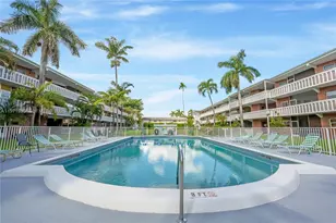 141 NE 10th Ave, Hallandale Beach, FL 33009 - Photo 10