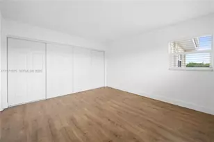 141 NE 10th Ave, Hallandale Beach, FL 33009 - Photo 24