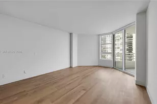 555 NE 34th St, Miami, FL 33137 - Photo 14