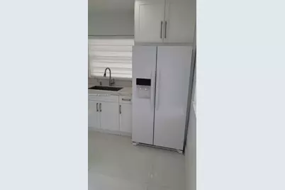 18490 SW 295th Ter, Homestead, FL 33030 - Photo 6