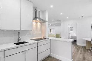 8934 Harding Ave, Surfside, FL 33154 - Photo 30